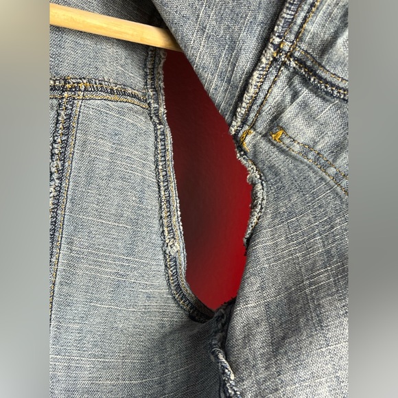 !MICHAEL KORS Jean vest! Slightly distressed and cropped in Perfect condition! - Picture 8 of 10